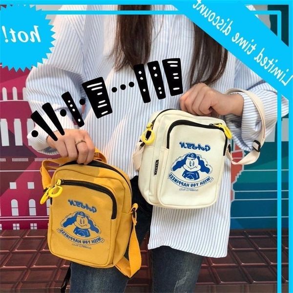 yuansu canvas female 2020ins versatile classic girl student mobile phone ugly one shoulder messenger bag
yuansu canvas female 2020ins versatile classic girl student mobile phone ugly one shoulder messenger bag
