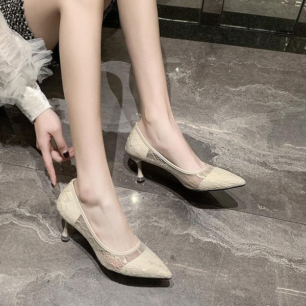 2020 spring and summer women all-match pointed thin heel breathable net red single shoes shallow mouth women's party pumps, Black
2020 spring and summer women all-match pointed thin heel breathable net red single shoes shallow mouth women's party pumps, Black
