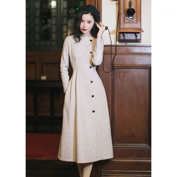 winter new wool coat outerwear unique side single breasted women long woolen coat temperament pleated o neck slim retro overcoat1, Black
winter new wool coat outerwear unique side single breasted women long woolen coat temperament pleated o neck slim retro overcoat1, Black
