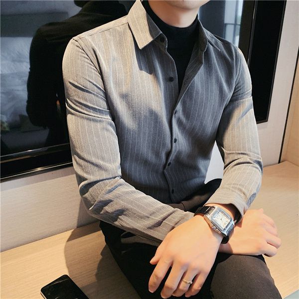 camisa 2021 new masculina primavera e inverno novo fino slida falso de duas peas magro listrado solta masculinas qk4c, White;black
camisa 2021 new masculina primavera e inverno novo fino slida falso de duas peas magro listrado solta masculinas qk4c, White;black