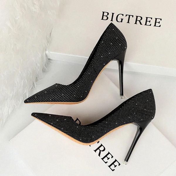 2020 classic fashion high heels pump shoes female brand pointed toe beautiful wedding party ol shoe big size #nv54
2020 classic fashion high heels pump shoes female brand pointed toe beautiful wedding party ol shoe big size #nv54