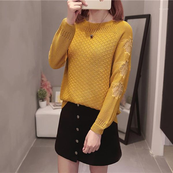 2020 fashion autumn new style plus size women's embroidered foreign style knitted sweater casual, White;black
2020 fashion autumn new style plus size women's embroidered foreign style knitted sweater casual, White;black