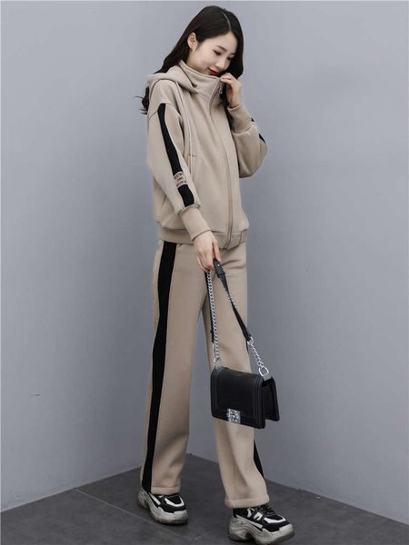 plush and thickened leisure sports suit women's 2020 winter standing collar hooded cardigan wide leg pants sweater two piece new, Gray
plush and thickened leisure sports suit women's 2020 winter standing collar hooded cardigan wide leg pants sweater two piece new, Gray