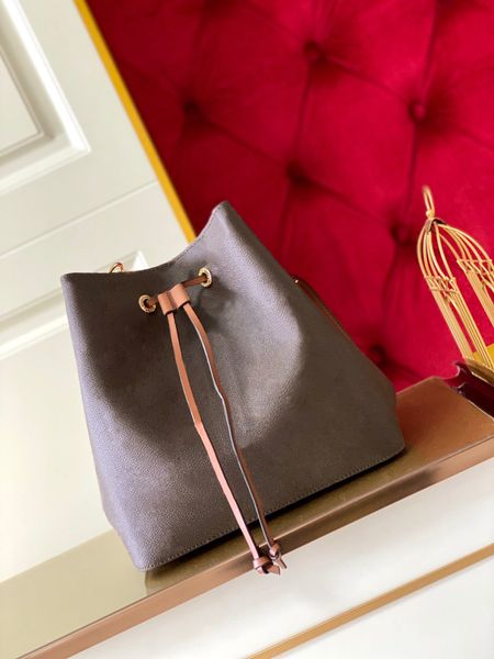 bucket bag drawstring bag classic embossed single-shoulder messenger bags all-match portable commuter lady female model brown red lining
bucket bag drawstring bag classic embossed single-shoulder messenger bags all-match portable commuter lady female model brown red lining