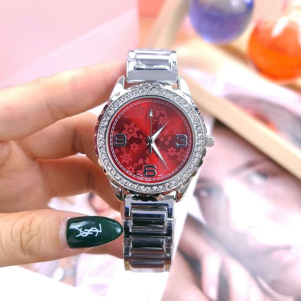 2020 three stitches quartz watch fashion watches diamond-encrusted watch for ladies rlx wristwatches silver and rose gold shell, Slivery;brown
2020 three stitches quartz watch fashion watches diamond-encrusted watch for ladies rlx wristwatches silver and rose gold shell, Slivery;brown