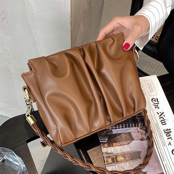autumn winter retro small bag small square bag 2020 internet new trendy korean versatile one-shoulder crossbody ins fashion
autumn winter retro small bag small square bag 2020 internet new trendy korean versatile one-shoulder crossbody ins fashion