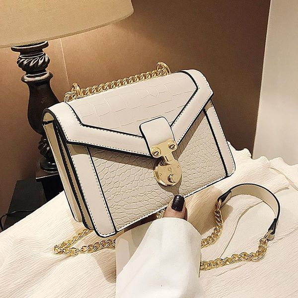 crocodile pattern square crossbody bag 2020 new quality pu leather women's designer handbag lock chain shoulder messenger bag
crocodile pattern square crossbody bag 2020 new quality pu leather women's designer handbag lock chain shoulder messenger bag