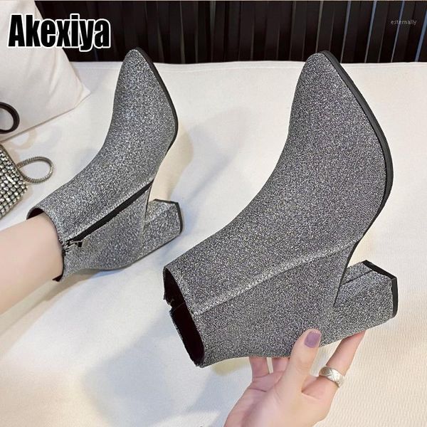 2020 new women bling sequin ankle boots fashion high heel zip solid silver wedding high heels short botas mujer p2761, Black
2020 new women bling sequin ankle boots fashion high heel zip solid silver wedding high heels short botas mujer p2761, Black