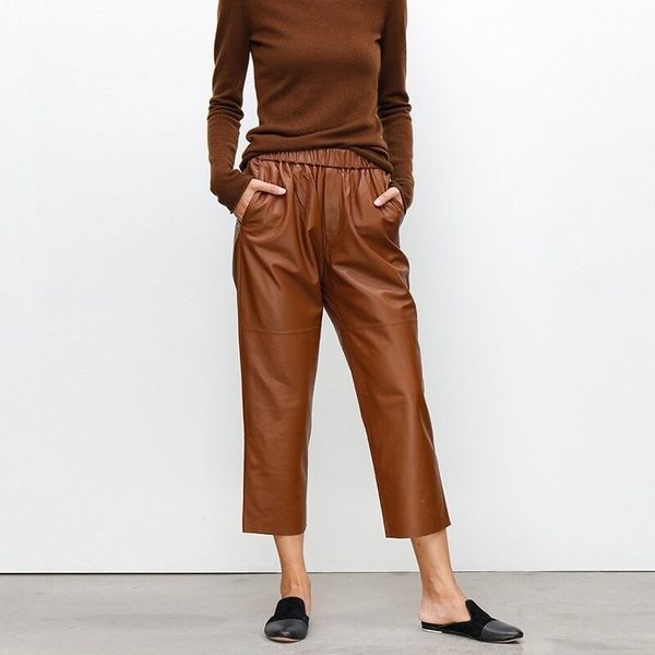 genuine leather harem pants women's real sheepskin trousers high waist plus size women pants new elastic waist streetwear 201031, Black;white
genuine leather harem pants women's real sheepskin trousers high waist plus size women pants new elastic waist streetwear 201031, Black;white