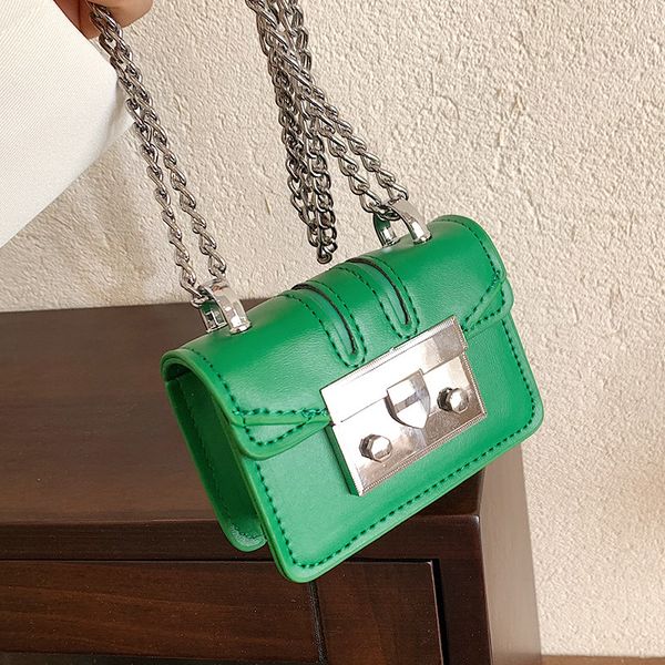 sense of texture mini women's 2022 autumn and winter new versatile messenger bag chain fashion mouth red envelope
sense of texture mini women's 2022 autumn and winter new versatile messenger bag chain fashion mouth red envelope