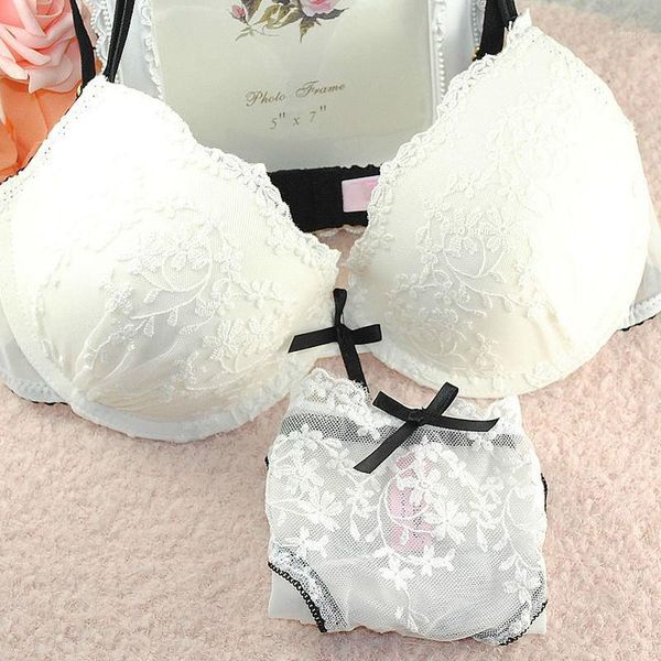women embroidery floral flower lace push up bra set underwear 32b-36b bra suit1, Red;black
women embroidery floral flower lace push up bra set underwear 32b-36b bra suit1, Red;black