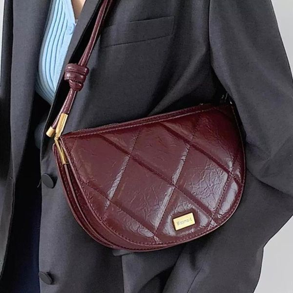elegant female lattice saddle bag 2020 fashion new quality pu leather women's designer handbag vintage shoulder bags armpit bag
elegant female lattice saddle bag 2020 fashion new quality pu leather women's designer handbag vintage shoulder bags armpit bag