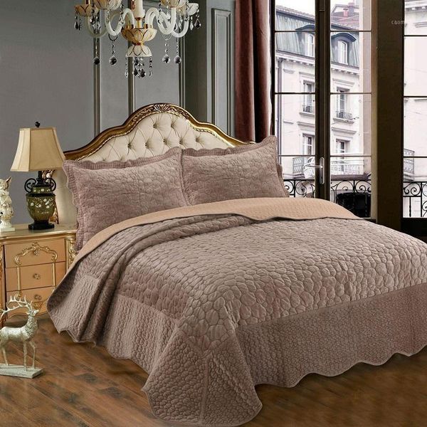 thick plush bedspreads cotton quilt set 3pcs/2pcs stone embroidery quilts bed cover king twin size coverlet winter blanket1
thick plush bedspreads cotton quilt set 3pcs/2pcs stone embroidery quilts bed cover king twin size coverlet winter blanket1