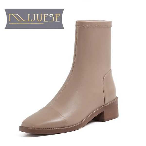 mljuese 2022 women ankle boots cow leather winter short plush square toe med heels female boots size 40, Black
mljuese 2022 women ankle boots cow leather winter short plush square toe med heels female boots size 40, Black