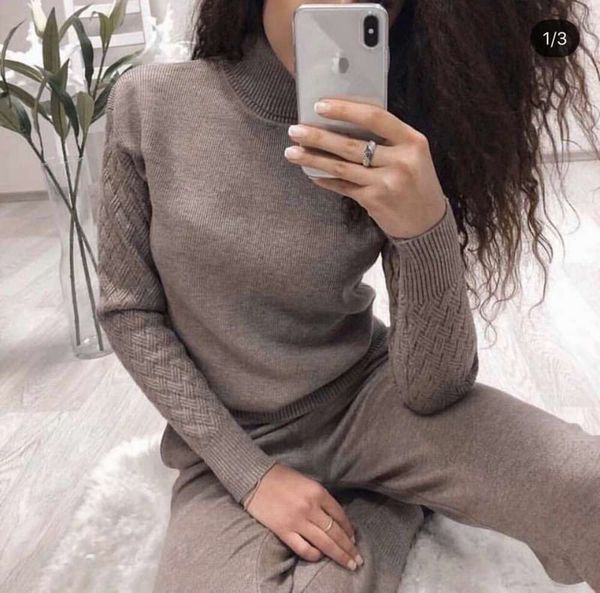knitted women's + pants suit sportswear checkered sleeve high collar sweater two piece set 7 colors, Gray
knitted women's + pants suit sportswear checkered sleeve high collar sweater two piece set 7 colors, Gray