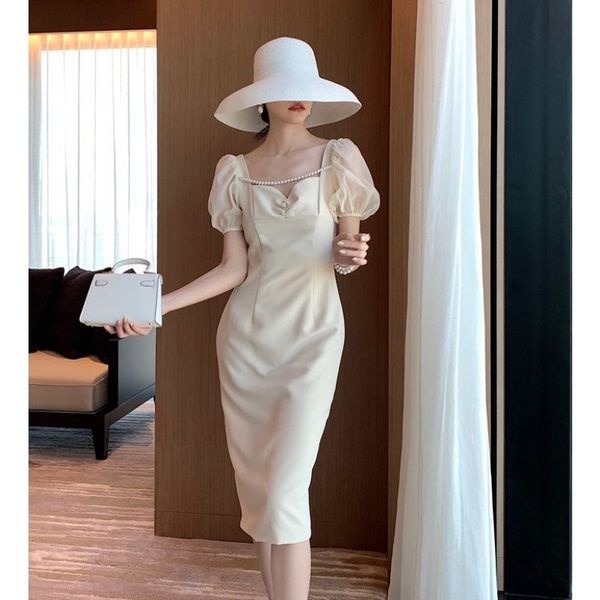 2021 New Retro Hepburn Dressed As Female Fairies Pearl Elegant Neck Square High Waist Sheath Party Bubble Black Empire Dress XHQF, Black;gray
2021 New Retro Hepburn Dressed As Female Fairies Pearl Elegant Neck Square High Waist Sheath Party Bubble Black Empire Dress XHQF, Black;gray
