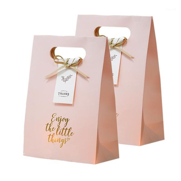 5pcs present bag candy cookies packing paper bags handle paper kraft gift bag with handles supplies for event party1
5pcs present bag candy cookies packing paper bags handle paper kraft gift bag with handles supplies for event party1