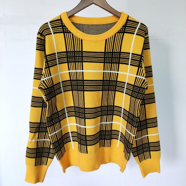 1112 2020 autumn brand same style regular long sleeve crew neck yellow red kint sweate women clothes qian, White;black
1112 2020 autumn brand same style regular long sleeve crew neck yellow red kint sweate women clothes qian, White;black