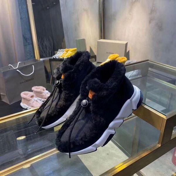 designer womens boots black tether decoration with suede round head flat heel with box size 34-45 
designer womens boots black tether decoration with suede round head flat heel with box size 34-45