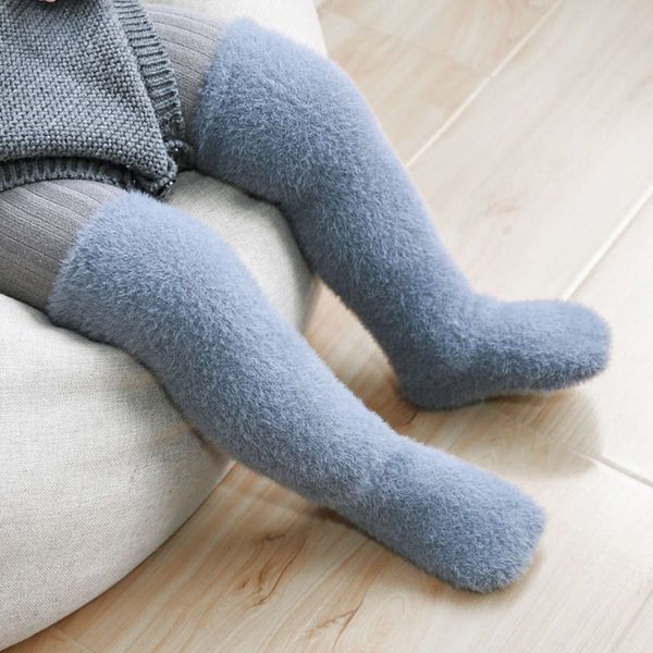 autumn and winter new baby stockings plush thickened children's fits all knee solid color pile socks, Black;white
autumn and winter new baby stockings plush thickened children's fits all knee solid color pile socks, Black;white