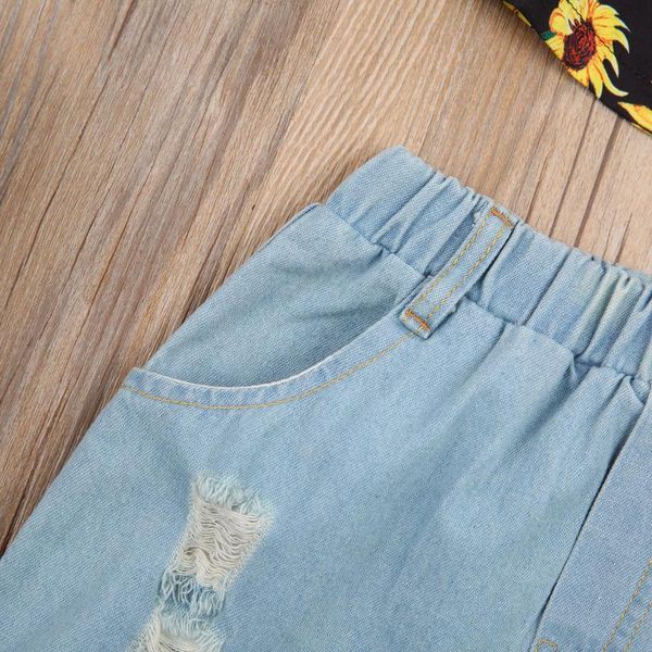 oddler baby girl skirts outfits sunflower print reffle sleeveless shirts crop and denim a-line mini skirt headband clothing sets, White
oddler baby girl skirts outfits sunflower print reffle sleeveless shirts crop and denim a-line mini skirt headband clothing sets, White