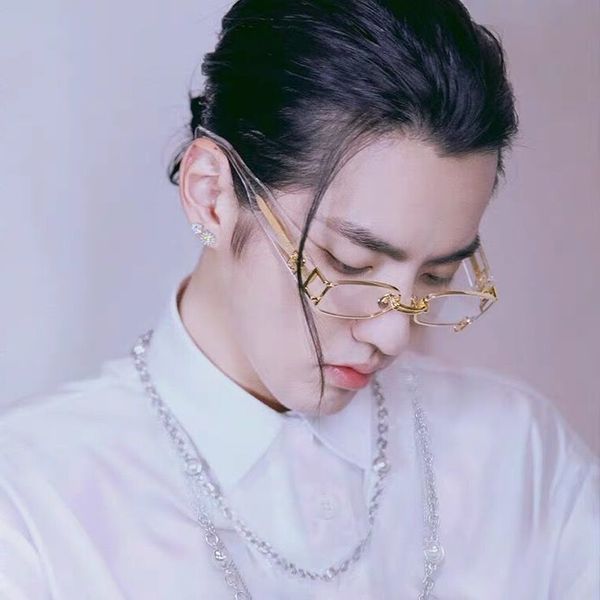 личности смешных очки blglasses в ифань, женский красный экран, ins tiktok, солнцезащитные очки, мужской хип-хоп m l, White;black
личности смешных очки blglasses в ифань, женский красный экран, ins tiktok, солнцезащитные очки, мужской хип-хоп m l, White;black