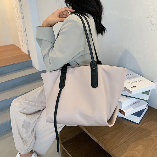 casual women shoulder bags large capacity totes designer handbags luxury nylon messenger bag lady big purses travel shopper sac c1016
casual women shoulder bags large capacity totes designer handbags luxury nylon messenger bag lady big purses travel shopper sac c1016