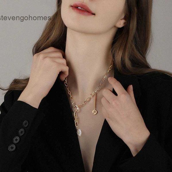 pearl style star hip hop net autumn red winter necklace women's middle long 2021 new sweater chain fashion, Silver
pearl style star hip hop net autumn red winter necklace women's middle long 2021 new sweater chain fashion, Silver