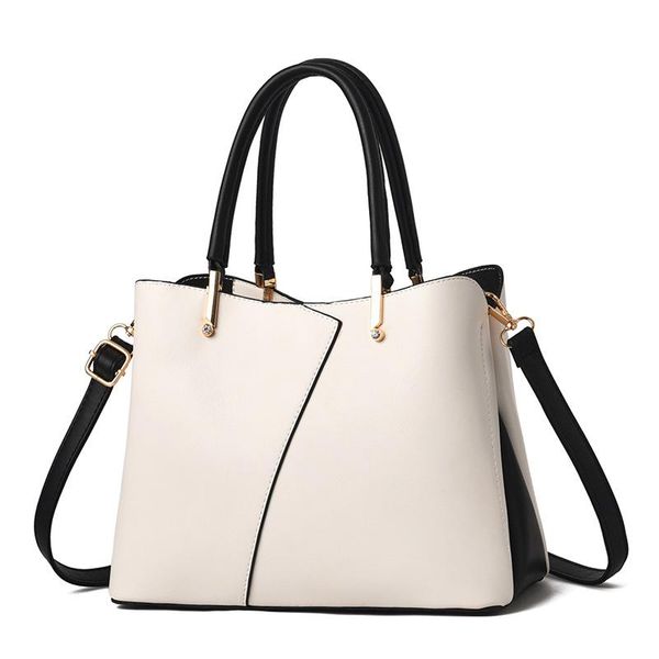 new casual ladies shoulder bag fashion wild messenger brand ladies handbags messenger bags women leather handbags
new casual ladies shoulder bag fashion wild messenger brand ladies handbags messenger bags women leather handbags