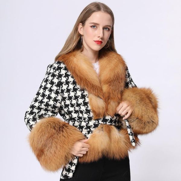 janefur new design short style checked cashmere coat with real fur1, Black
janefur new design short style checked cashmere coat with real fur1, Black