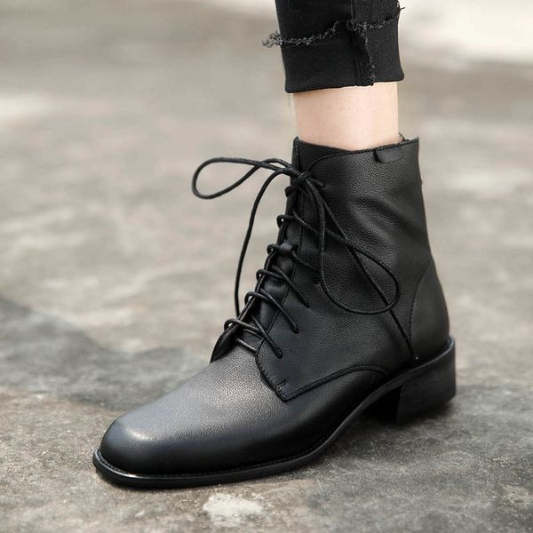 2020 of genuine women leather ankle lace-up on the square woman wholesale heel boots fall winter return ladies'handmade shoes x2up, Black
2020 of genuine women leather ankle lace-up on the square woman wholesale heel boots fall winter return ladies'handmade shoes x2up, Black