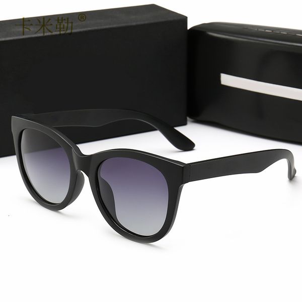 new korean match leg polarizer star same fashion sunglasses 1904 kml-designer, White;black
new korean match leg polarizer star same fashion sunglasses 1904 kml-designer, White;black