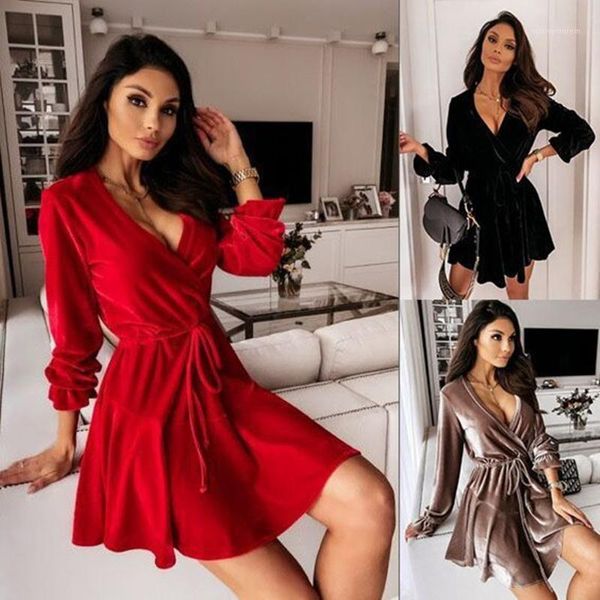 party dresses 2021 autumn and winter velvet slim v neck solid color dress women elegant club lace up mini femme robe vestidos1, White;black
party dresses 2021 autumn and winter velvet slim v neck solid color dress women elegant club lace up mini femme robe vestidos1, White;black
