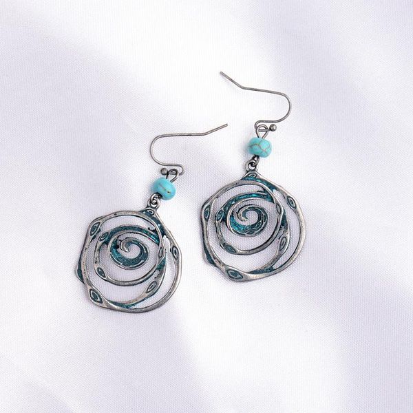 2021 women's geometric silver color earrings with blue beads ethnic whirlpool alloy drop earrings gypsy oorbellen
2021 women's geometric silver color earrings with blue beads ethnic whirlpool alloy drop earrings gypsy oorbellen