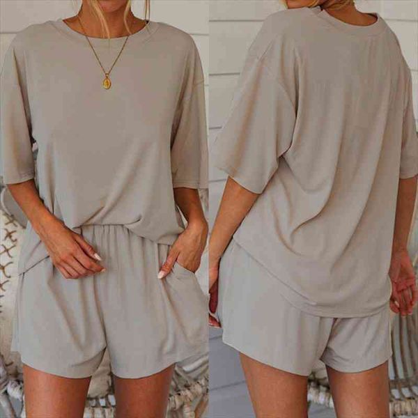womens casual gym loose two piece set track suits short sleeve oversized t-shirt shorts set, Gray
womens casual gym loose two piece set track suits short sleeve oversized t-shirt shorts set, Gray