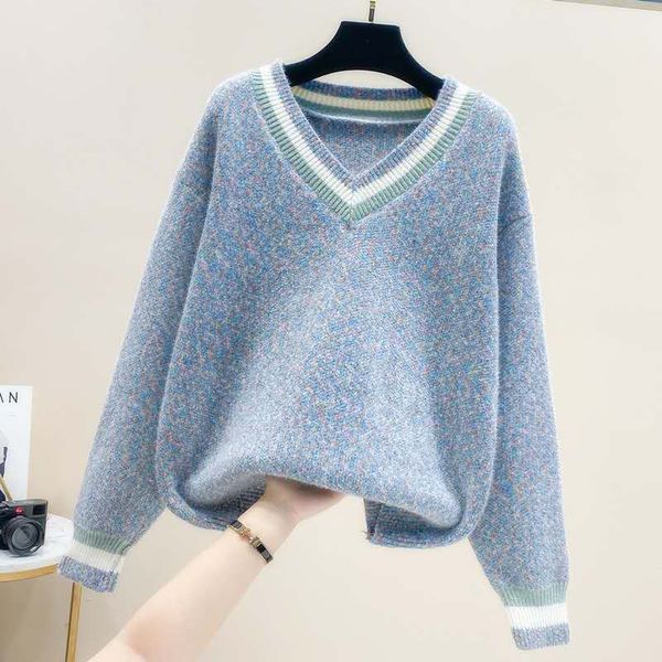 the latest fashion style in autumn/winter 2020 is v-neck pullover sweater, loose and comfortable sweater for women, White;black
the latest fashion style in autumn/winter 2020 is v-neck pullover sweater, loose and comfortable sweater for women, White;black