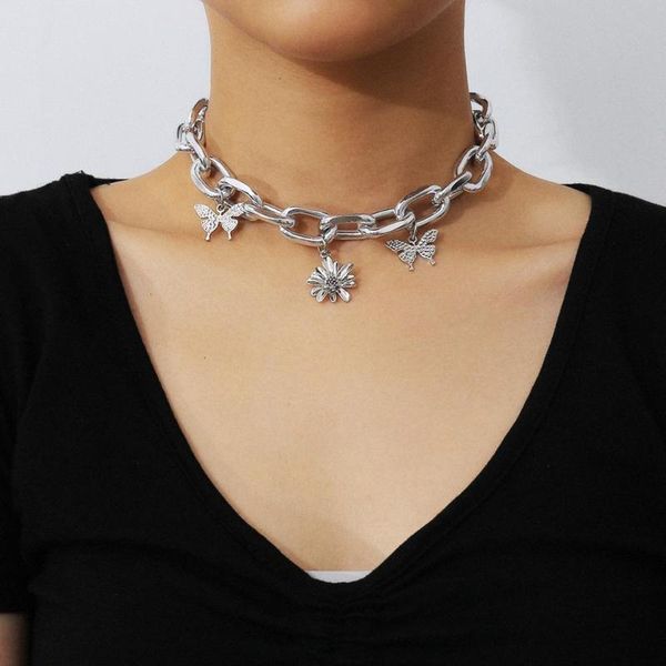 butterfly daisy choker pendant necklaces for women punk metal chain collier femme charm necklace 2020 jewelry, Silver
butterfly daisy choker pendant necklaces for women punk metal chain collier femme charm necklace 2020 jewelry, Silver