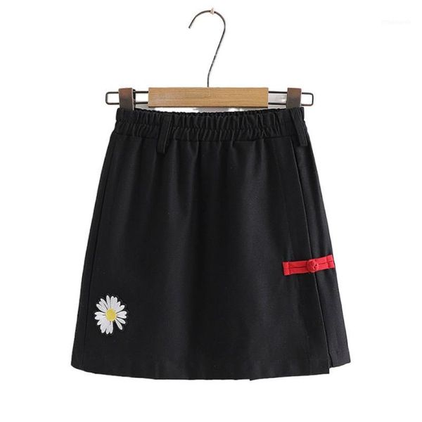 black floral embroidery high waist a-line skirts women 2020 summer new fashion a line loose office ladies daily mini skirt1
black floral embroidery high waist a-line skirts women 2020 summer new fashion a line loose office ladies daily mini skirt1