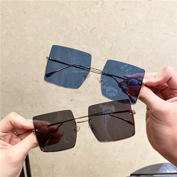 lmen's 2020ins frame personalized fashion and women's large face square anti uv sunglasses m, White;black 
lmen's 2020ins frame personalized fashion and women's large face square anti uv sunglasses m, White;black