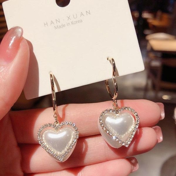 корейский элегантный heart shape pearl мотаться серьги ювелирных изделий способа цвета золота кристалл любовь сердце заявление малый серьги, Silver
корейский элегантный heart shape pearl мотаться серьги ювелирных изделий способа цвета золота кристалл любовь сердце заявление малый серьги, Silver