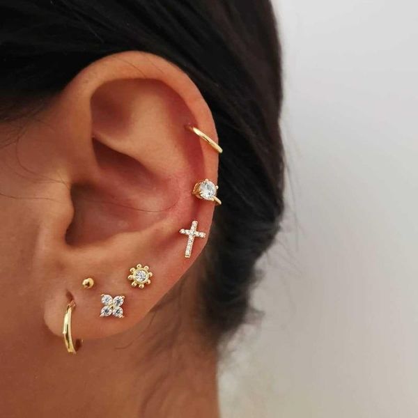 Cross Combination Ear Stud Ear Clip Set for Women Earring Floral Hoop Stud Earrings Set Jewelry Accessorie Kolczyki, Silver
Cross Combination Ear Stud Ear Clip Set for Women Earring Floral Hoop Stud Earrings Set Jewelry Accessorie Kolczyki, Silver