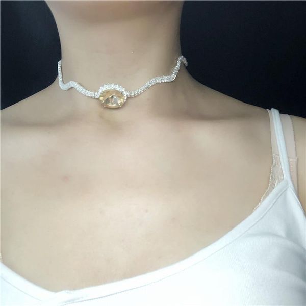 chokers fashion luxury crystal pendant necklace, suitable for women's simple jewelry glass necklace, Golden;silver
chokers fashion luxury crystal pendant necklace, suitable for women's simple jewelry glass necklace, Golden;silver