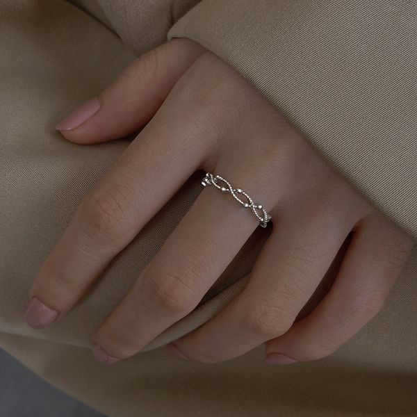2022 new punk silver color wide chain rings for women girl fashion irregular finger thin ring gift female knuckle jewelry party
2022 new punk silver color wide chain rings for women girl fashion irregular finger thin ring gift female knuckle jewelry party