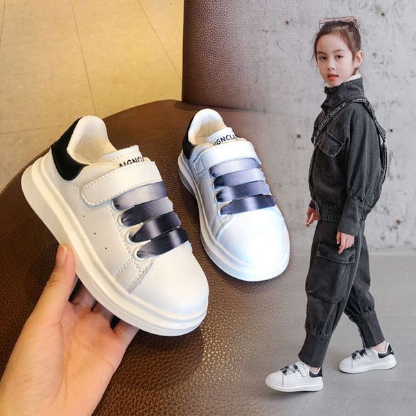 head spring korean board fashion shell and autumn children's leather girls' casual boys' small white sho, Black;red
head spring korean board fashion shell and autumn children's leather girls' casual boys' small white sho, Black;red