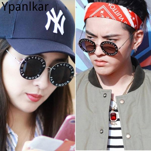 new fashion round metal frame sunglasses men women vintage sunglasses bee design brand designer uv400, White;black
new fashion round metal frame sunglasses men women vintage sunglasses bee design brand designer uv400, White;black