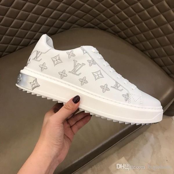2020 designer shoes new man luxury sneaker stripe famous embroidered shoes, Black
2020 designer shoes new man luxury sneaker stripe famous embroidered shoes, Black