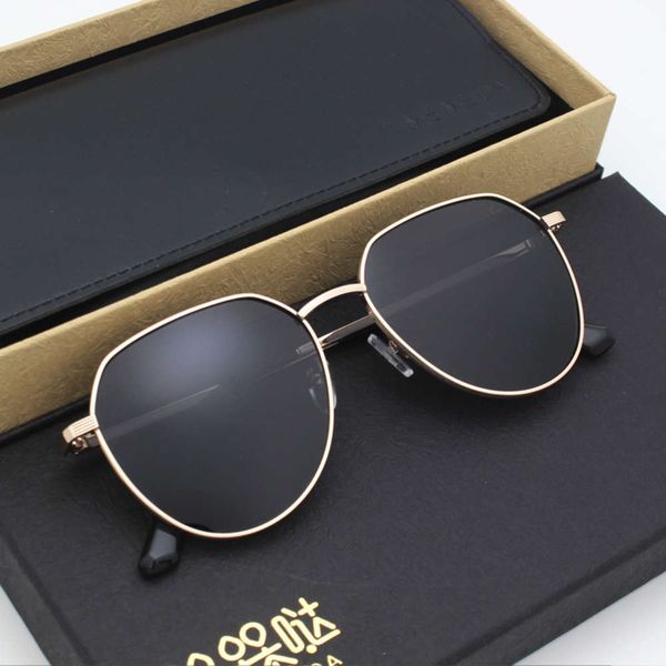 and new eye sunglasses for male female pilots, sunglasses for chaozhou people, polarizing glasses for driving, White;black
and new eye sunglasses for male female pilots, sunglasses for chaozhou people, polarizing glasses for driving, White;black