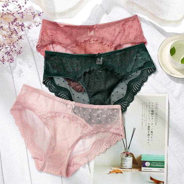 women's mesh lace girl's underwear low waist perspective seductive underwear women's briefs, Black;pink
women's mesh lace girl's underwear low waist perspective seductive underwear women's briefs, Black;pink