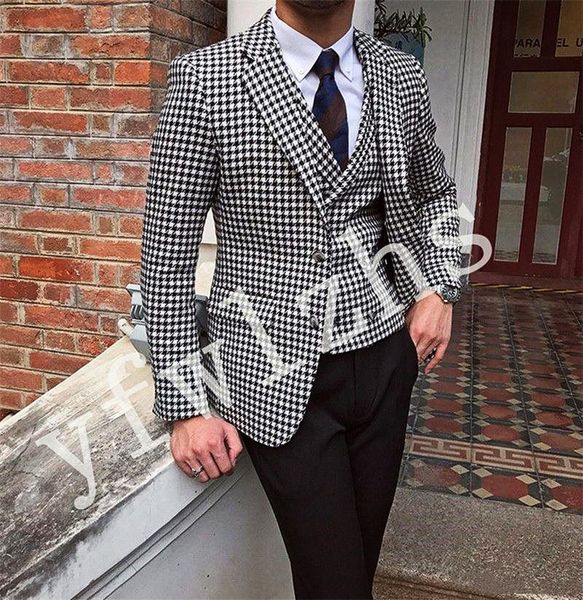 custom-made two buttons groomsmen notch lapel groom tuxedos men suits wedding/prom/dinner man blazer(jacket+pants+tie+vest) w630, Black;gray
custom-made two buttons groomsmen notch lapel groom tuxedos men suits wedding/prom/dinner man blazer(jacket+pants+tie+vest) w630, Black;gray