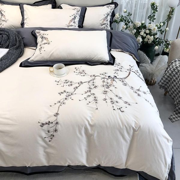 elegant embroidery bedlinen bedding set king size bed linen 1000tc egyptian cotton duvet cover bed sheet set pillowcases1
elegant embroidery bedlinen bedding set king size bed linen 1000tc egyptian cotton duvet cover bed sheet set pillowcases1